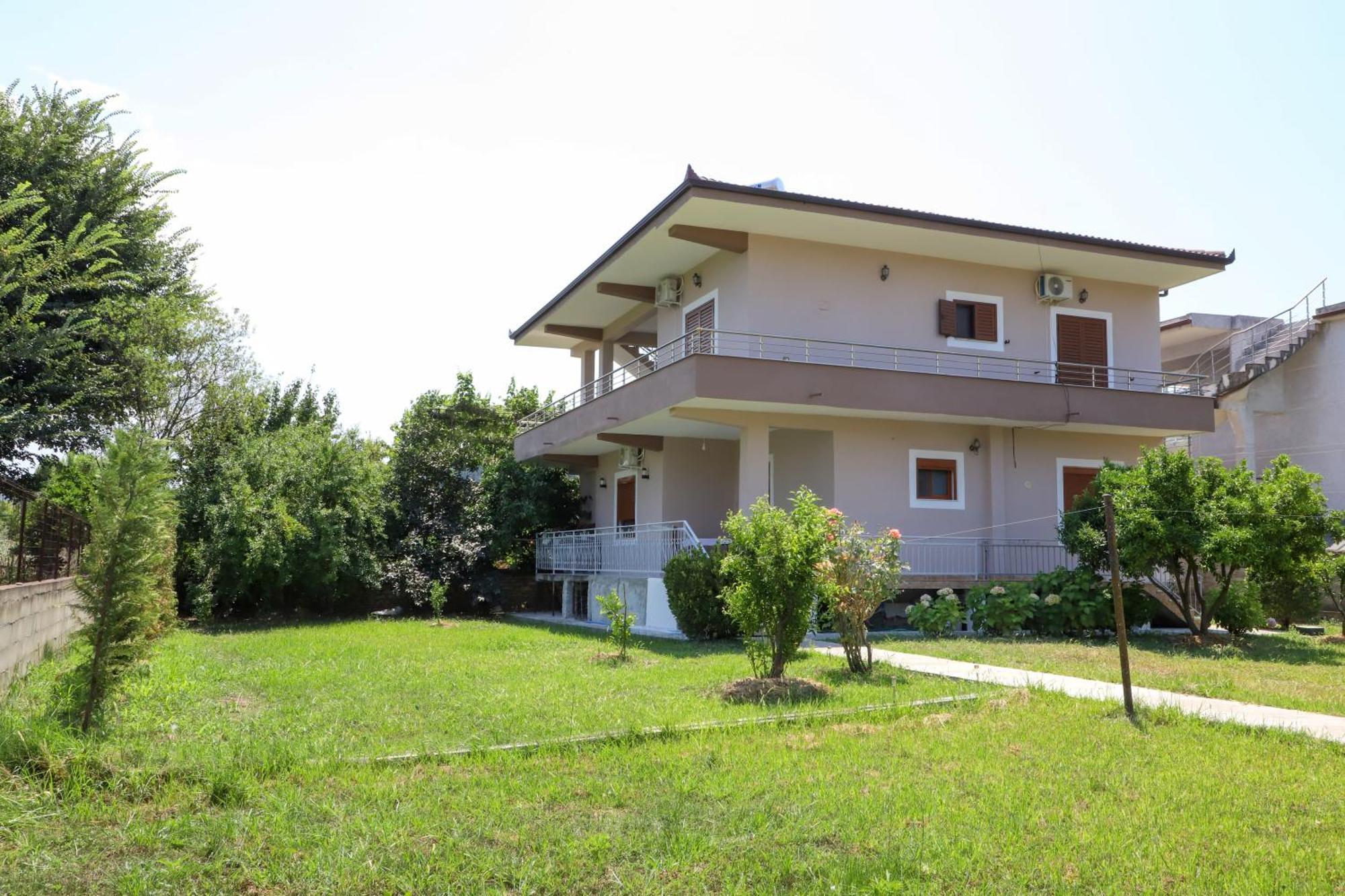 Villa Fjorentin Μπεράτ Εξωτερικό φωτογραφία